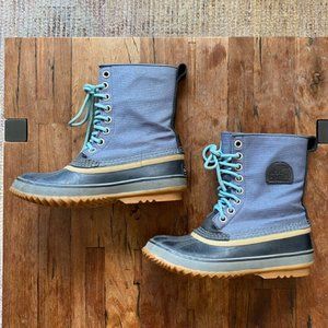Sorel Premium Canvas Waterproof Blue and Black Winter Boots - Women’s 8